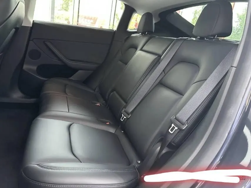 Tesla 2024 Model Y long endurance all-wheel drive version automatic transmission 5