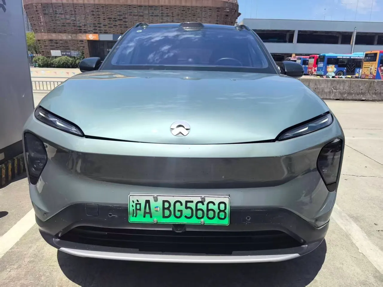NIO 2022 ES 7 100kWh First Edition Automatic Gear 10
