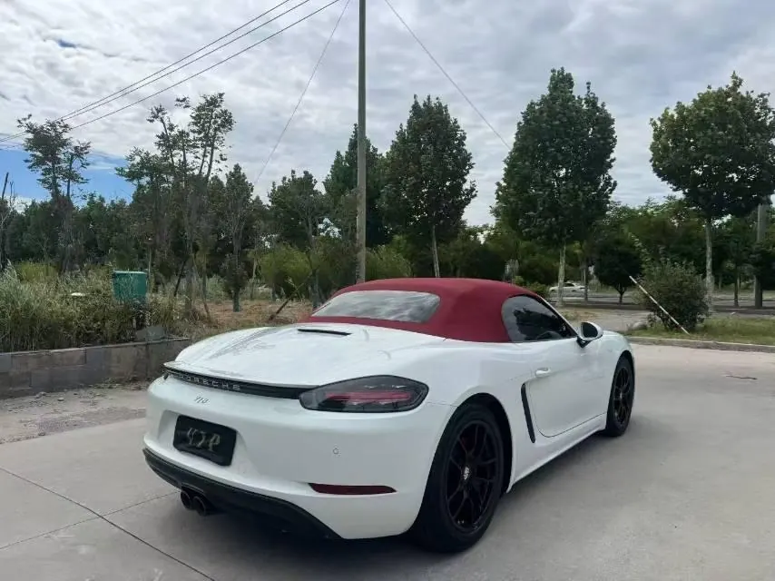 Porsche 718 (Imported) 2020 718 Boxer 2.0T Automatic 6