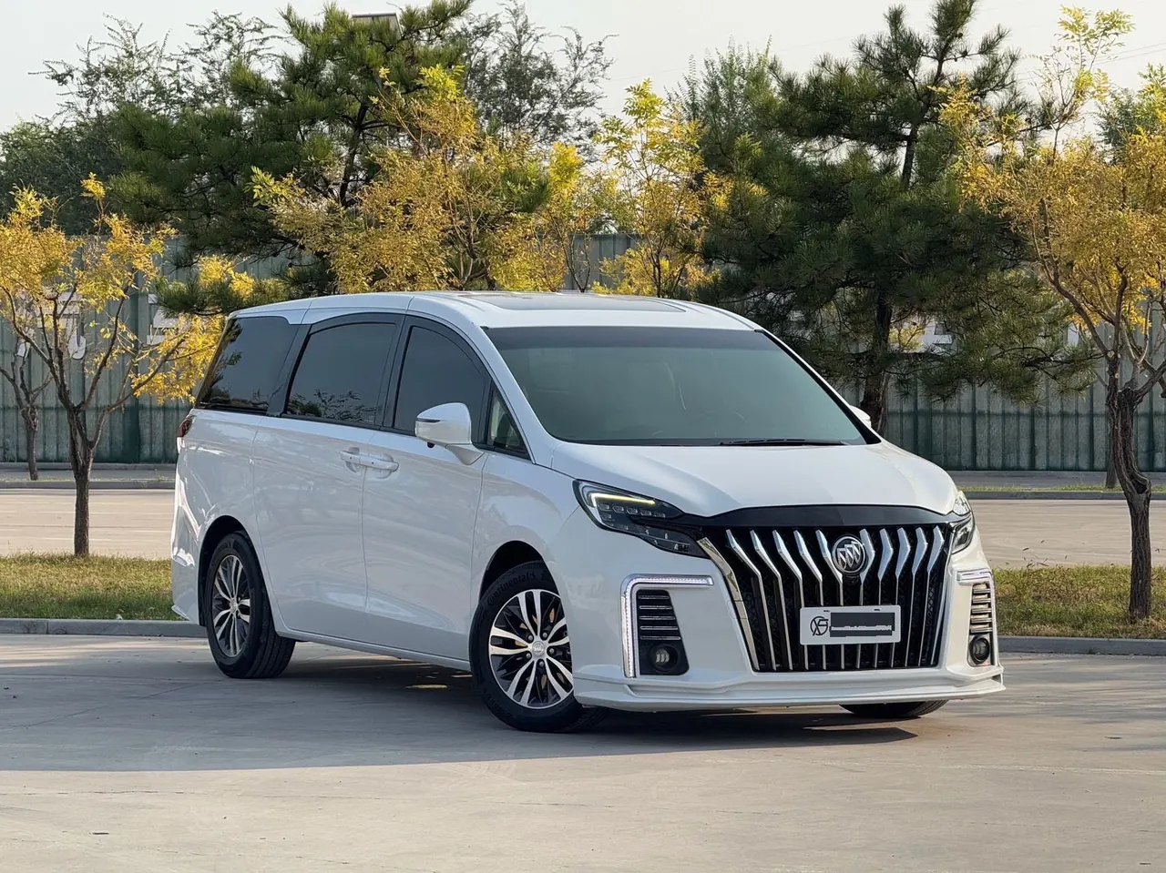 Buick 2022 GL8 ES Lu Zun 2.0T 653T Comfortable Automatic Gear 2