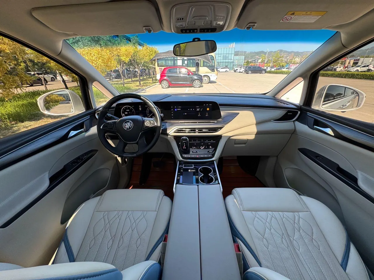 Buick 2022 GL8 ES Lu Zun 2.0T 653T Comfortable Automatic Gear 3