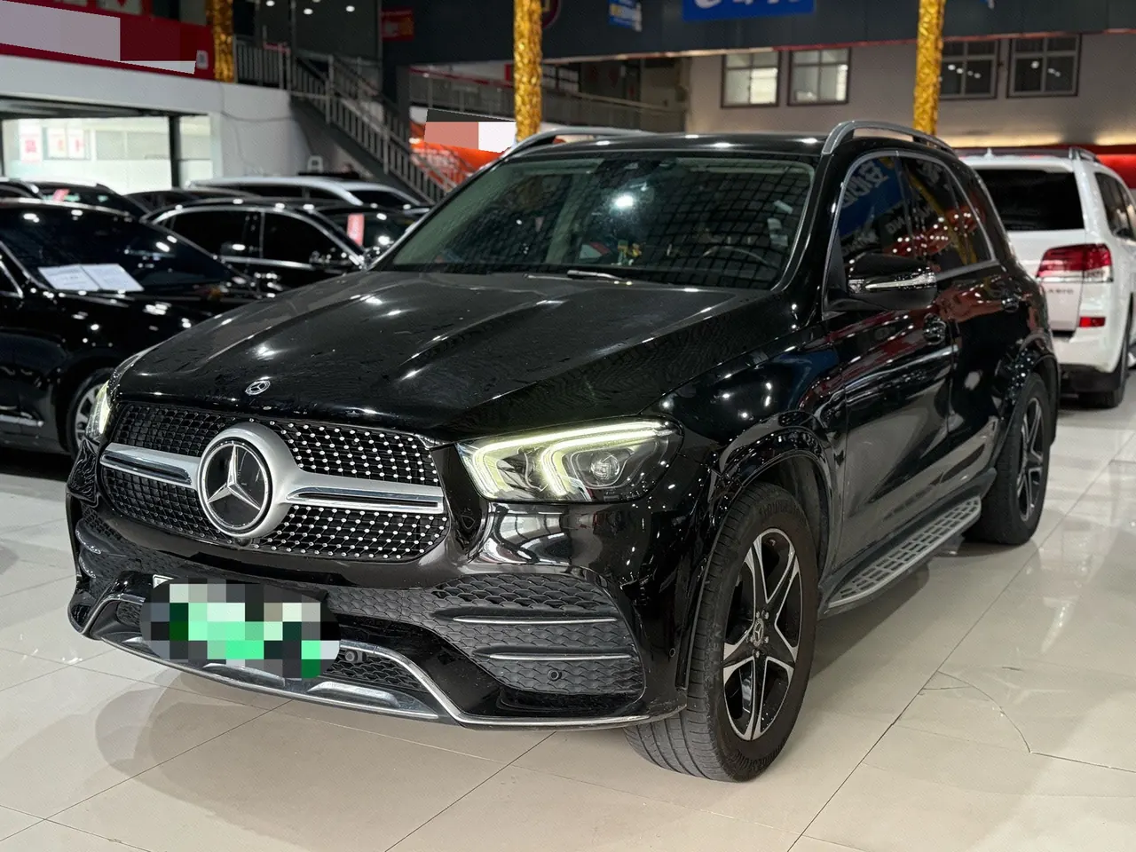 Mercedes Benz GLE New Energy (Imported) 2022 GLE 350 e 4MATIC 2.0T Automatic Gear - View 1