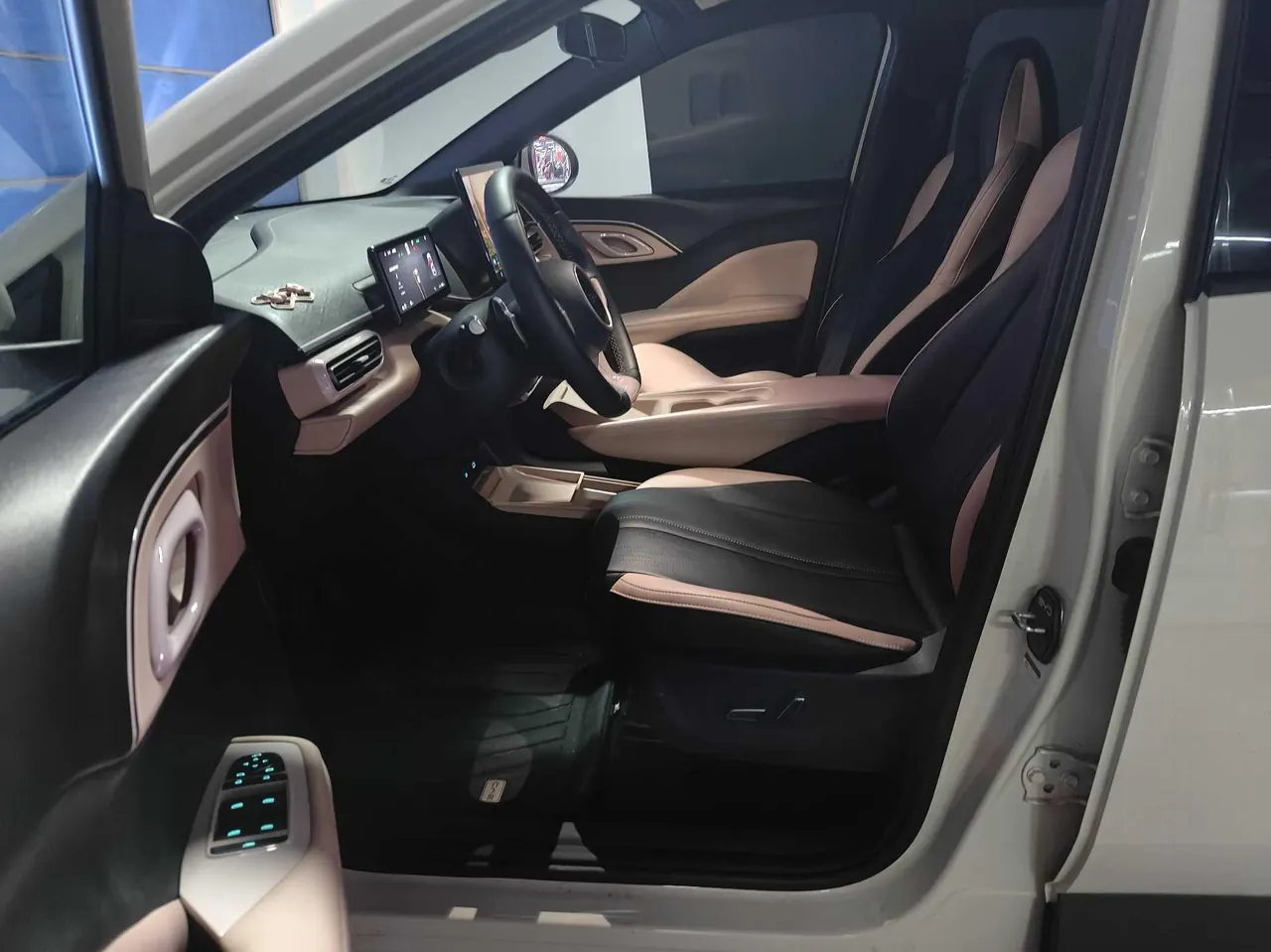 BYD 2025 Seagull Smart Driving Edition 305km Free Edition Automatic Gear 3