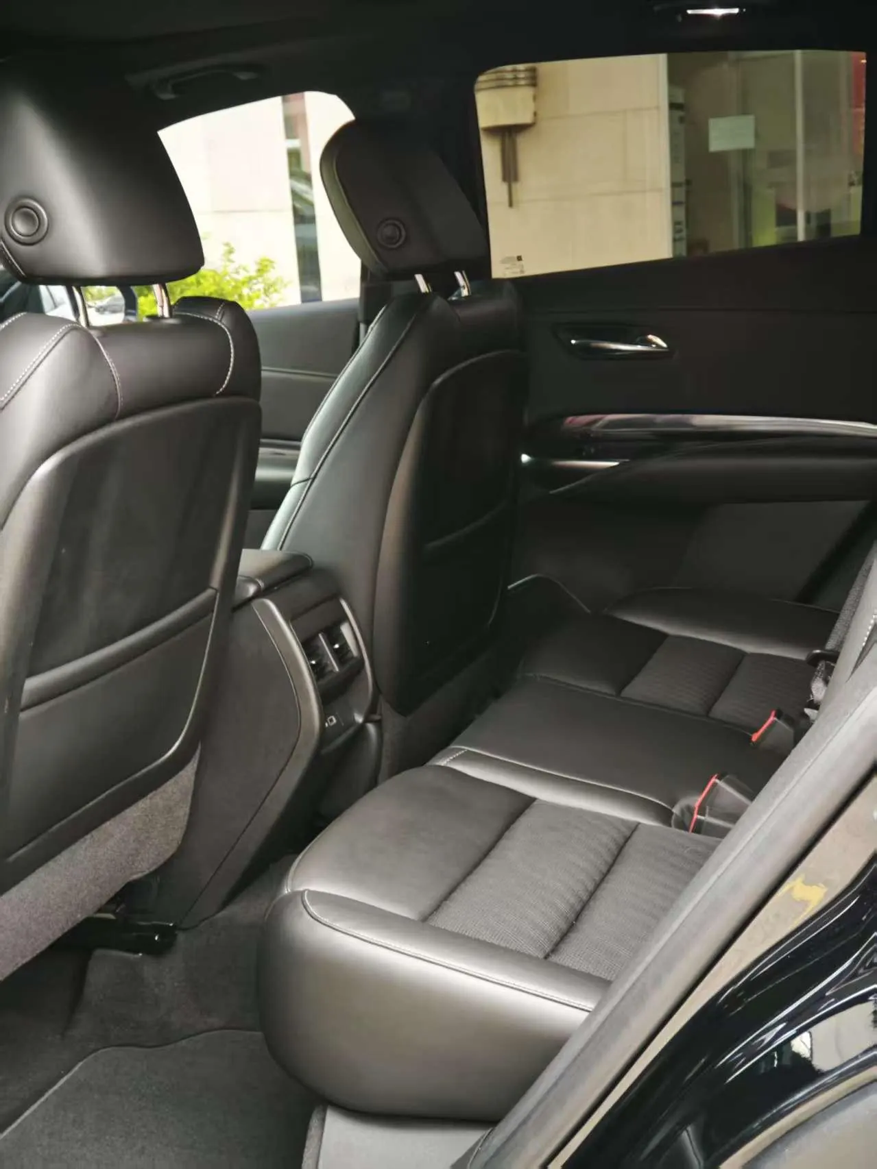 Cadillac 2020 XT4 2.0T 28T Two-Drive Leading Automatic Gear 6