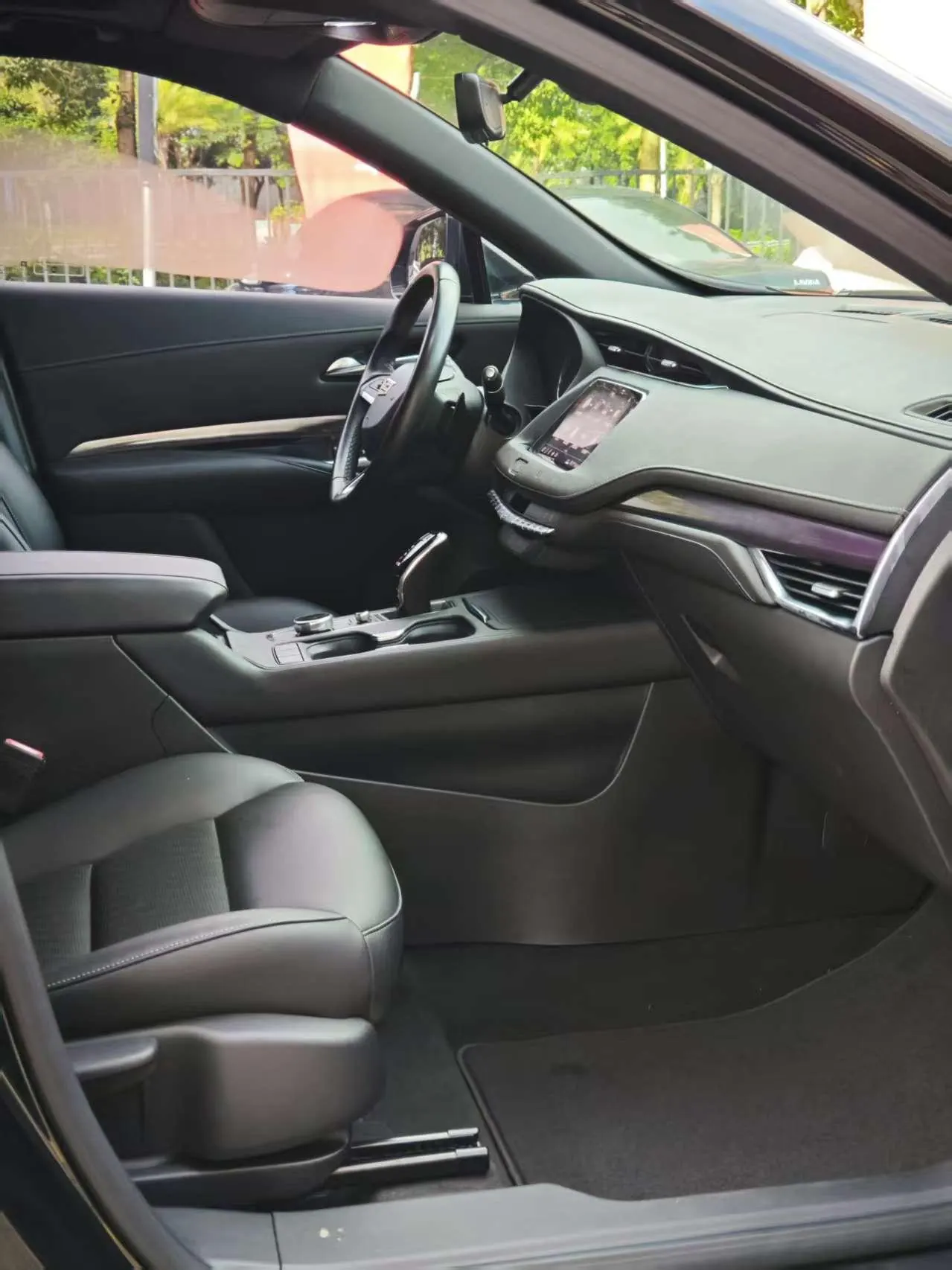 Cadillac 2020 XT4 2.0T 28T Two-Drive Leading Automatic Gear 7