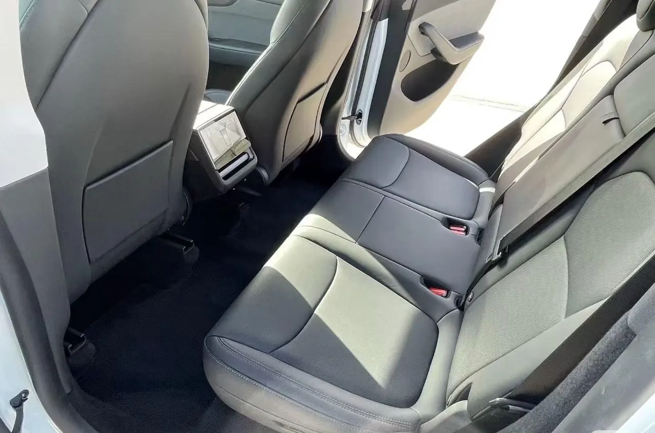 Tesla 2025 Model Y long endurance all-wheel drive version (modified) automatic gear 5