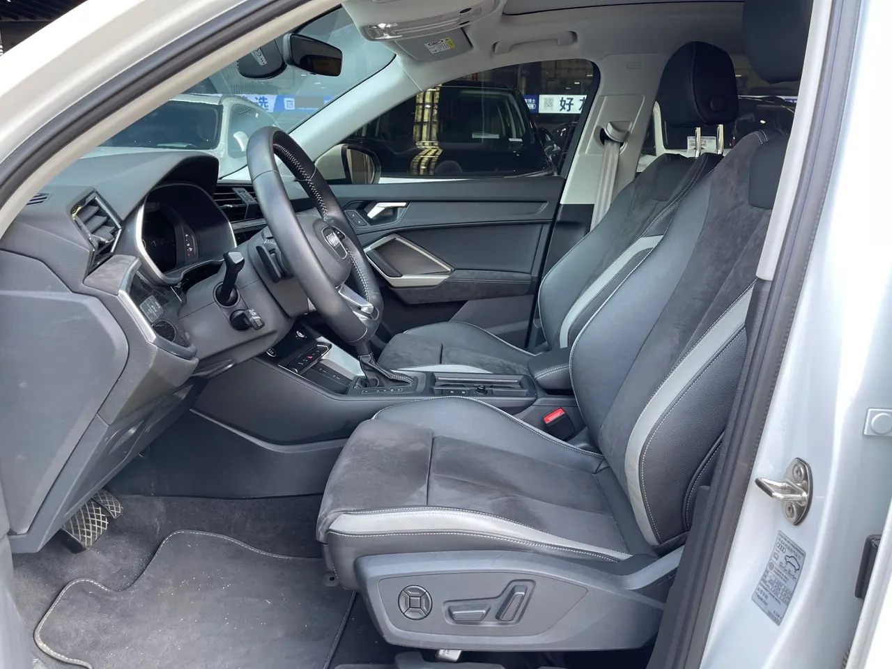 Audi 2022 Q3 1.4TFSI 35TFSI Fashion Dynamic Automatic 8