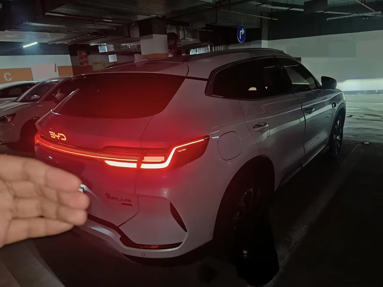BYD Song PLUS New Energy 2025 Song PLUS DM-i 1.5 Stepless Smart Driving Edition 112KM Honorable Automatic Gear 3