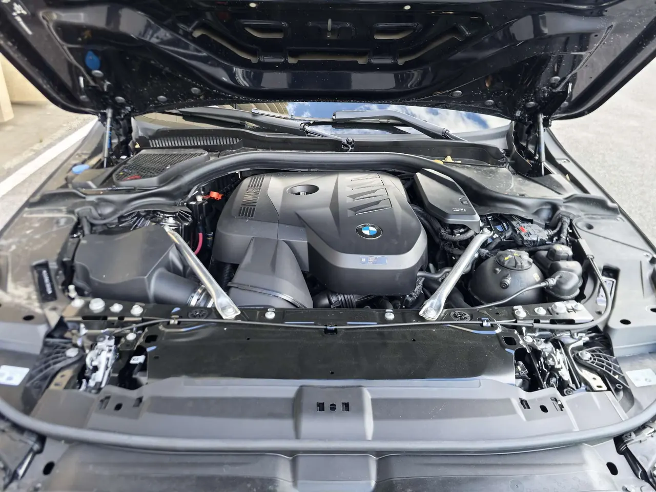 BMW 5 Series 2026 model 530Li 48V 2.0T Leading Edition M Sport Package Automatic 14
