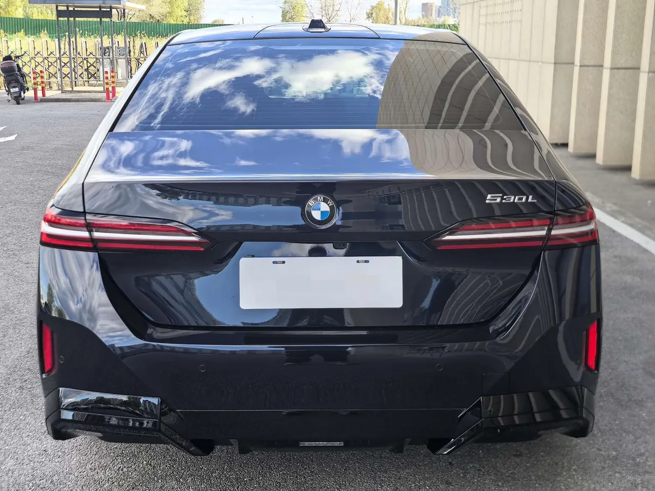 BMW 5 Series 2026 model 530Li 48V 2.0T Leading Edition M Sport Package Automatic 5