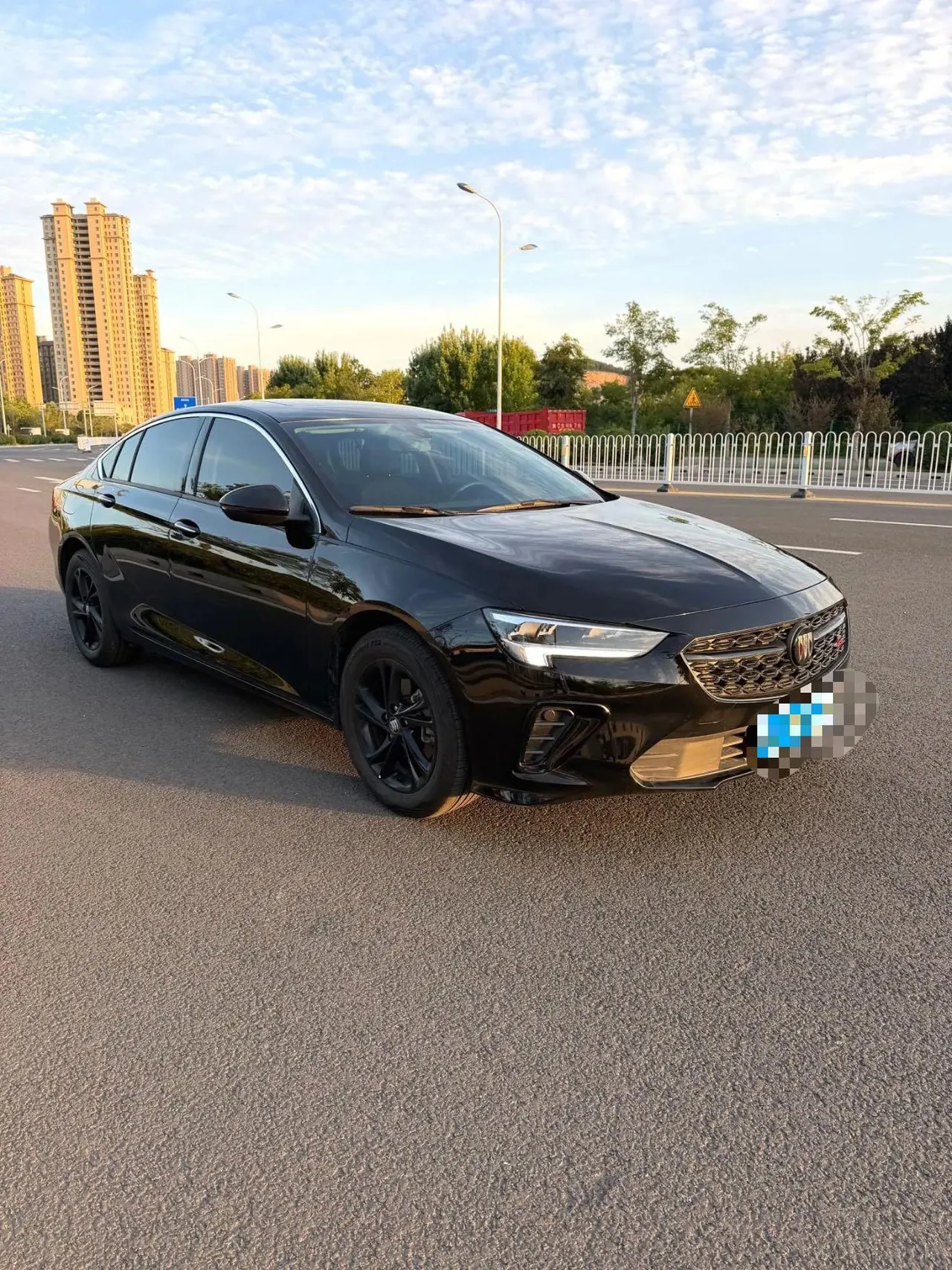Buick 2025 Regal 1.5T 25T Super Edition Automatic Gear 3