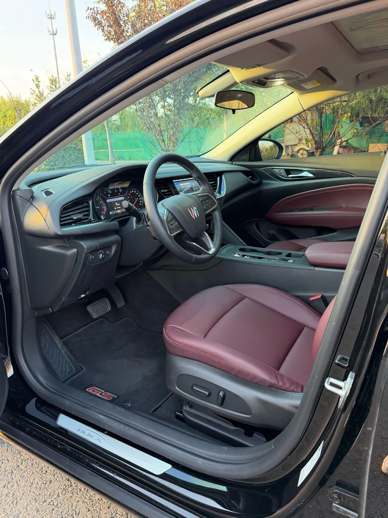 Buick 2025 Regal 1.5T 25T Super Edition Automatic Gear 4