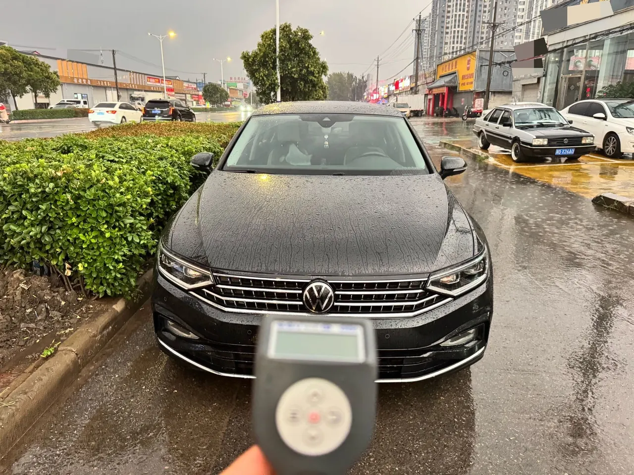 Volkswagen 2023 Magotan 2.0TSI 330TSI 2 million Commemorative Luxury Automatic Gear 2