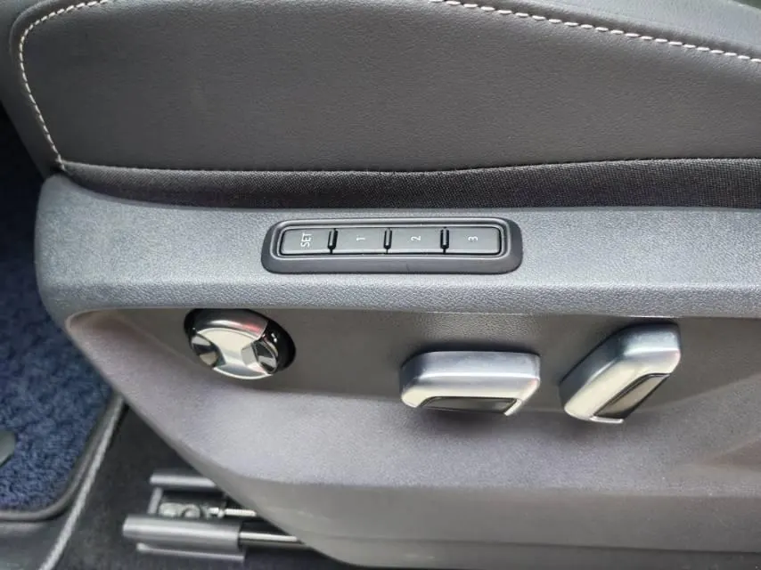 Volkswagen 2024 Tuang 2.0TSI 380TSI 4WD Longxiang Edition Automatic Gear 4