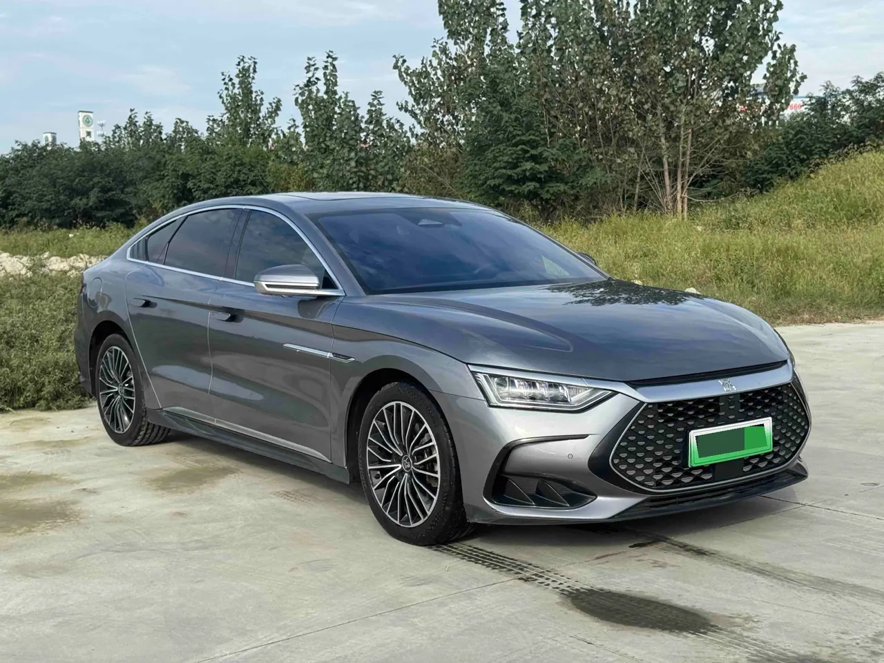 BYD 2022 Han DM-i 1.5T stepless 121KM exclusive automatic gear 3