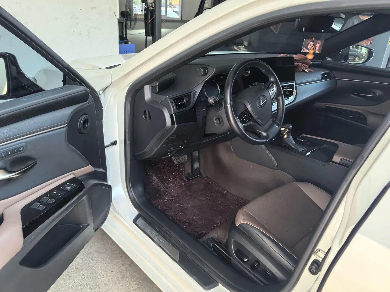 Lexus ES (Imported) 2024 ES200 2.0 Stepless Edition Automatic Gear 4