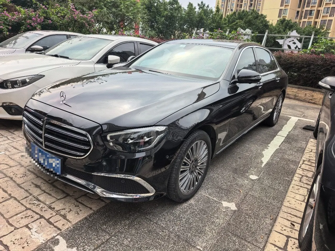 Open image lightbox: Mercedes Benz E Class 2023 E 300 L 2.0T Luxury Automatic Gear