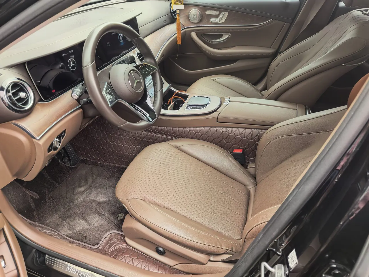 Mercedes Benz E Class 2023 E 300 L 2.0T Luxury Automatic Gear 6