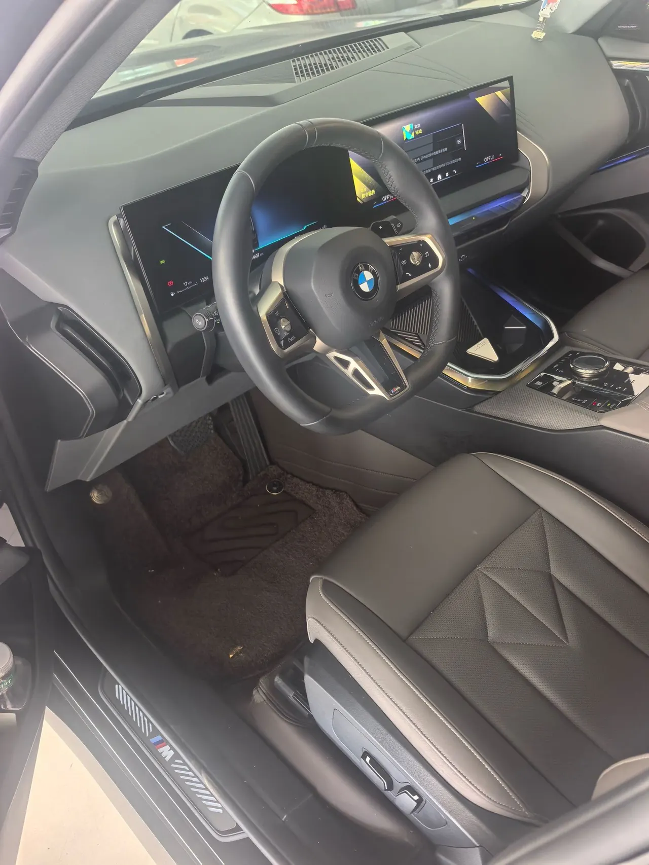 BMW 2025 X3 xDrive30L 2.0T Leading M Sports Suit Automatic Gear 2