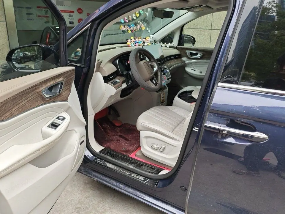 Roewe 2023 iMAX8 2.0TGI 400TGI Yue Enjoy Edition Automatic Gear 10