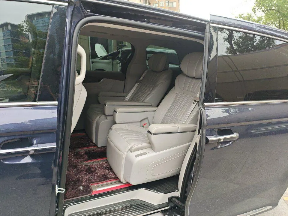 Roewe 2023 iMAX8 2.0TGI 400TGI Yue Enjoy Edition Automatic Gear 7