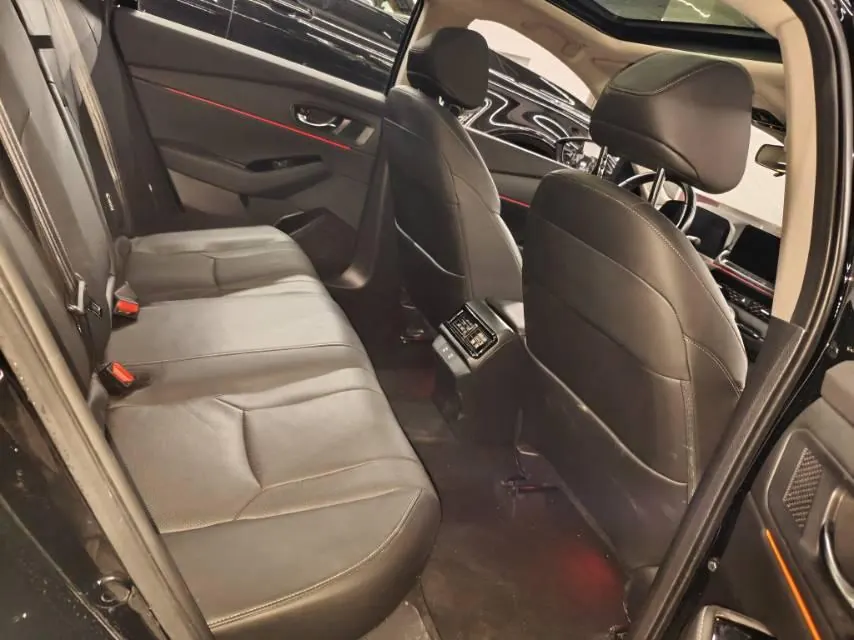 Honda 2023 11th Generation Accord 1.5T Stepless 260TURBO Premium Edition Automatic Gear 5