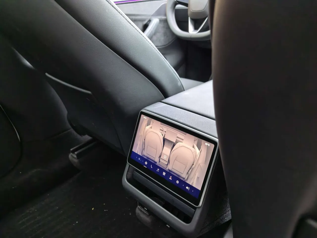 Tesla 2025 Model Y L Long Endurance All-Wheel Drive Automatic Transmission 6