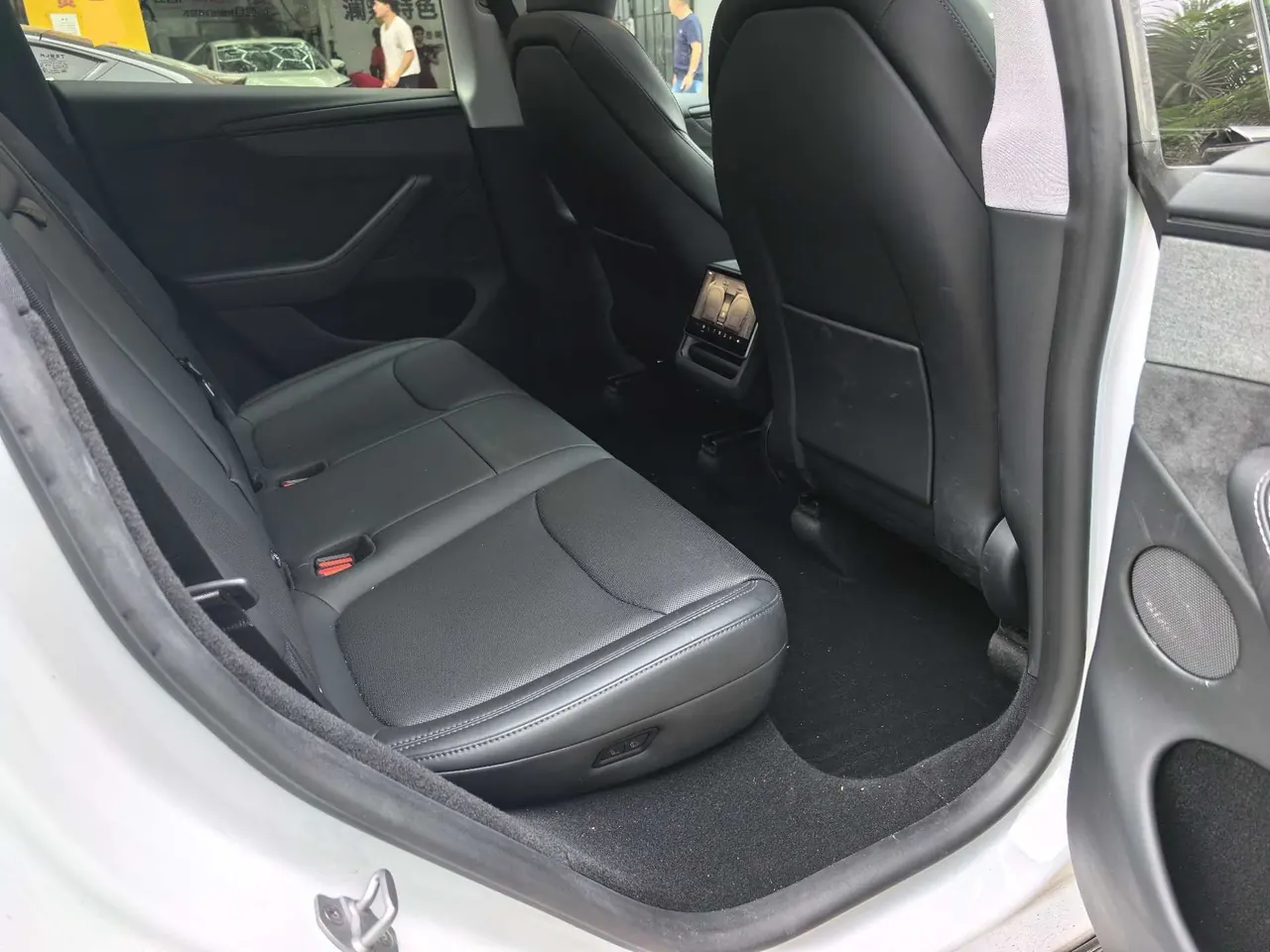 Tesla 2025 Model Y L Long Endurance All-Wheel Drive Automatic Transmission 7