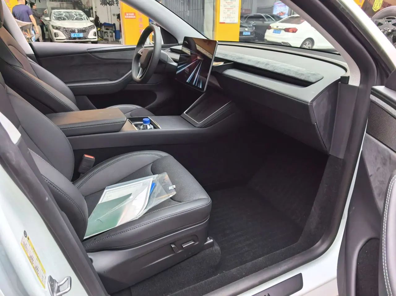 Tesla 2025 Model Y L Long Endurance All-Wheel Drive Automatic Transmission 8