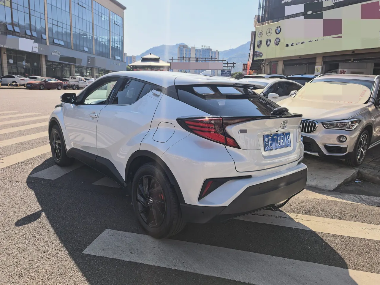 Toyota 2021 C- HR 2.0 Stepless Deluxe Edition Automatic Gear 4