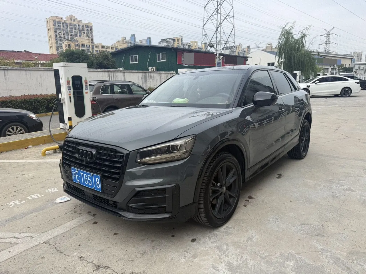 Открыть галерею: Audi 2020 Q2L 1.4TFSI 35TFSI Aggressive Dynamic Automatic
