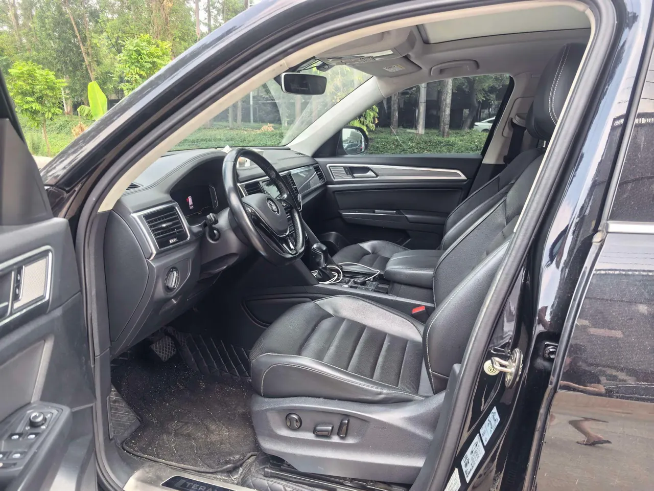 Volkswagen 2020 Tuang 2.0TSI 380TSI Four-wheel Drive Deluxe Edition Automatic Gear 2