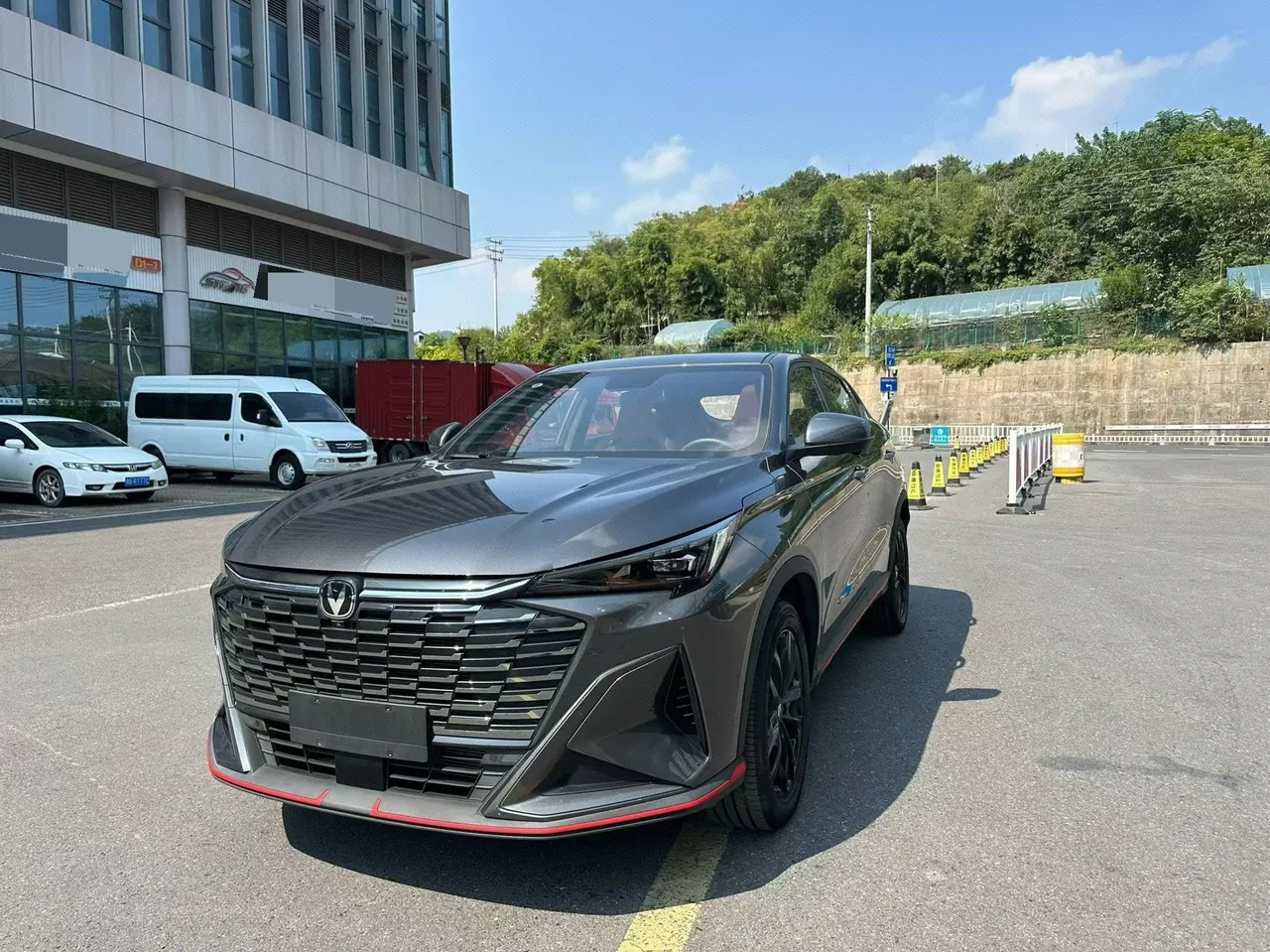 ChangAn 2025 X5 PLUS 1.5T High Energy Edition Automatic Gear - View 1