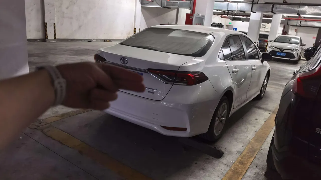 Toyota 2023 corolla 1.2T stepless elite version of automatic gear 5