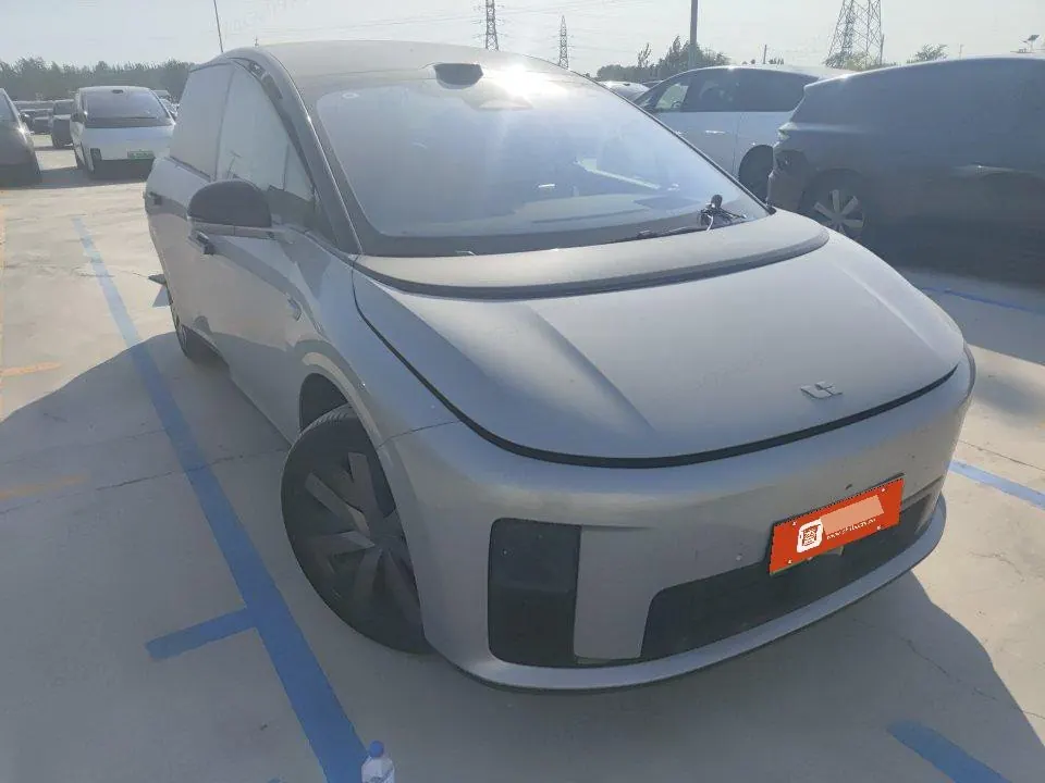 Li 2025 i8 Standard Edition Automatic Gear 17