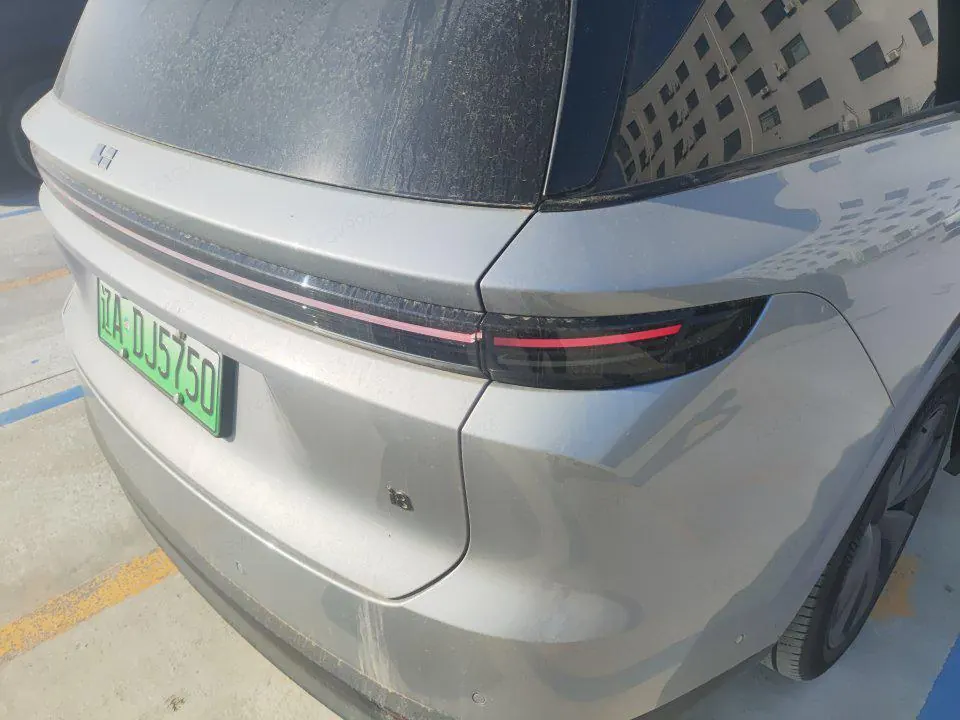 Li 2025 i8 Standard Edition Automatic Gear 4