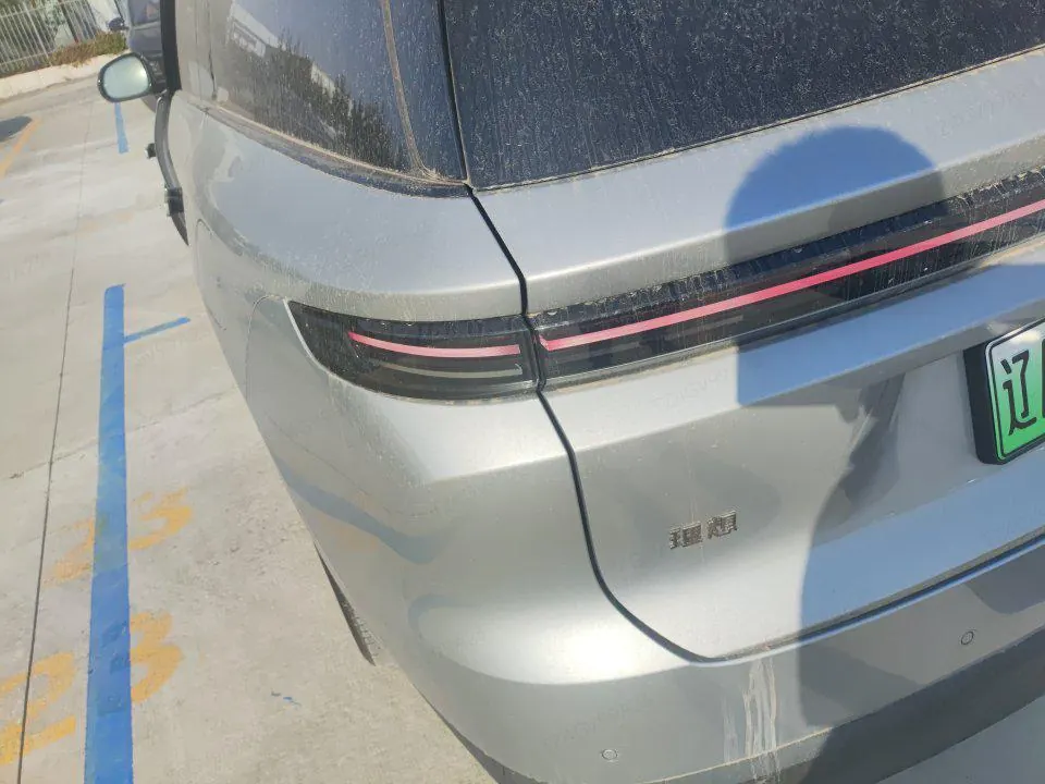 Li 2025 i8 Standard Edition Automatic Gear 5