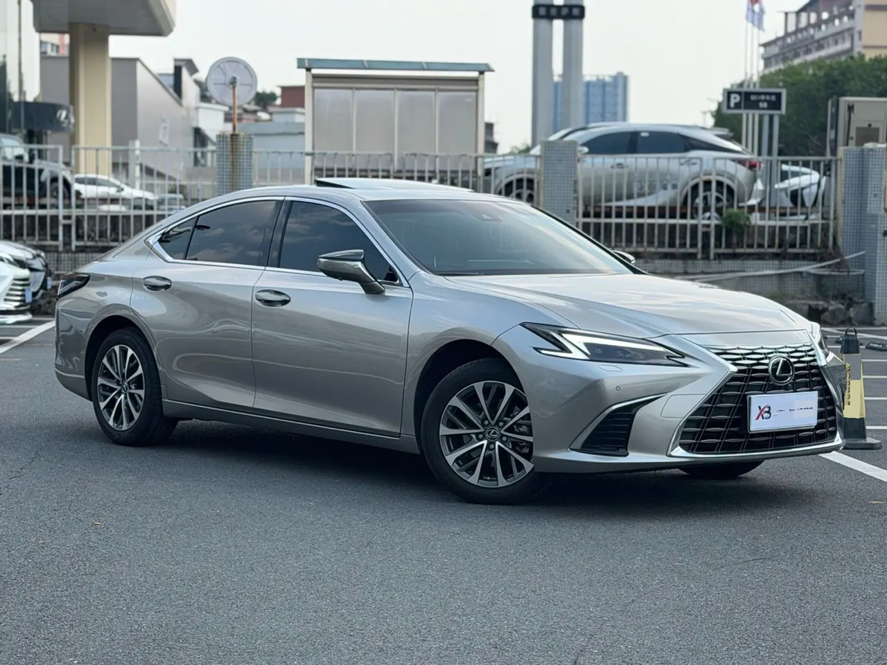 Lexus ES (Imported) 2025 ES200 2.0 Stepless Edition Automatic Gear 2