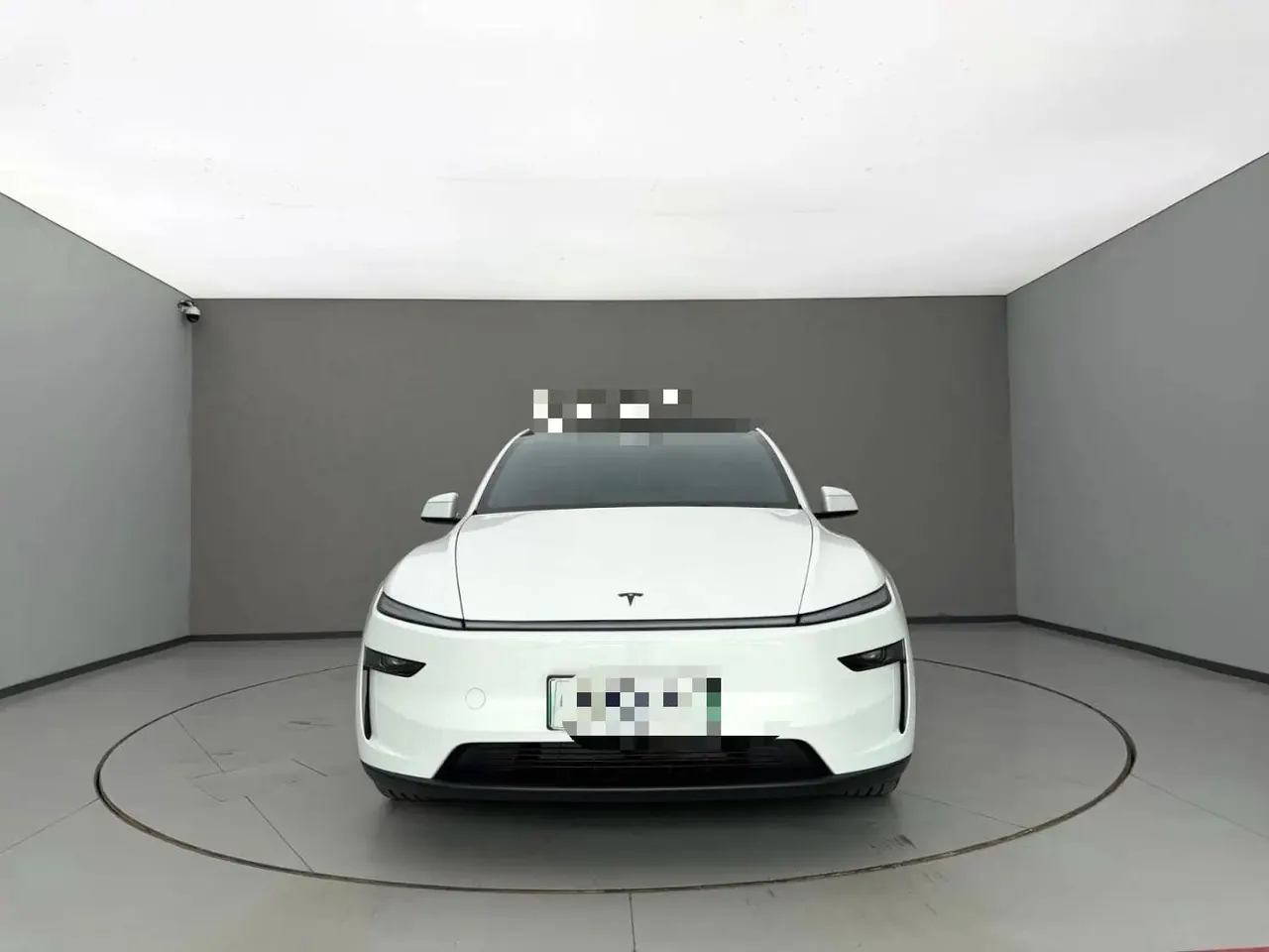 Tesla 2025 Model Y L Long Endurance All-Wheel Drive Automatic Transmission 2