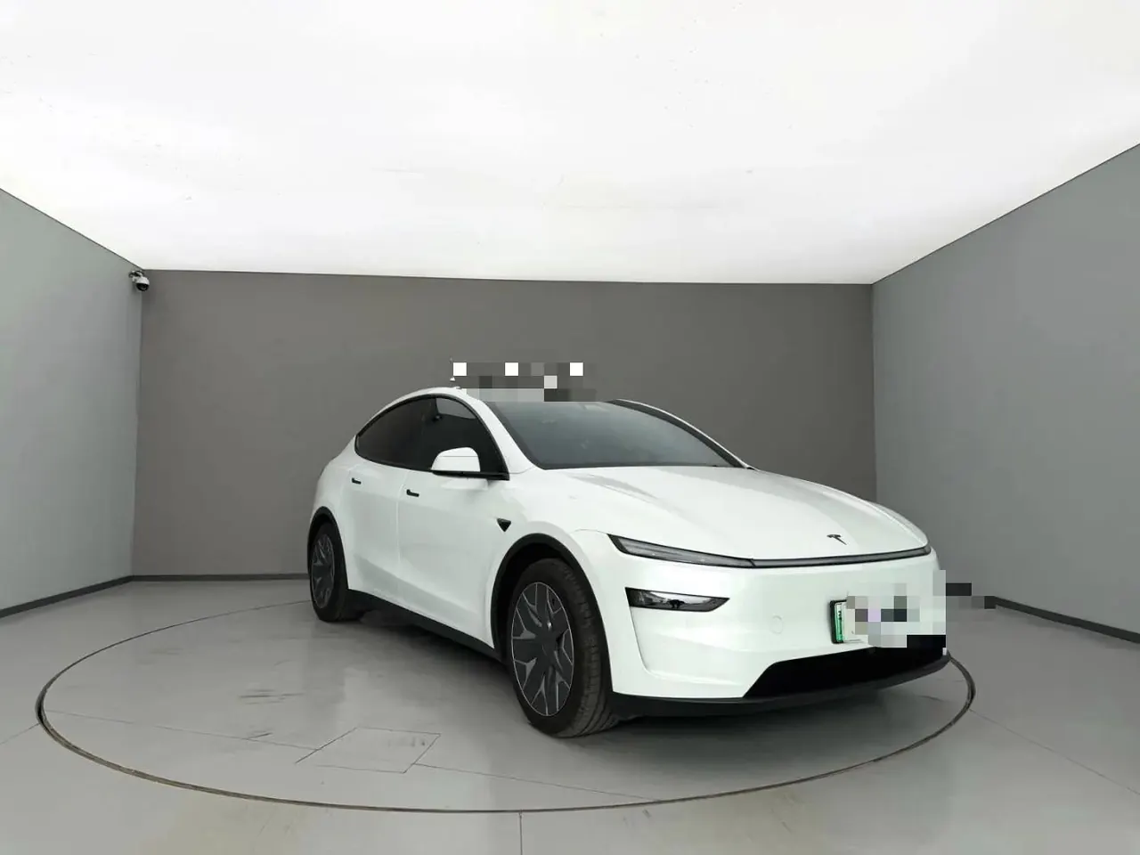 Tesla 2025 Model Y L Long Endurance All-Wheel Drive Automatic Transmission 3