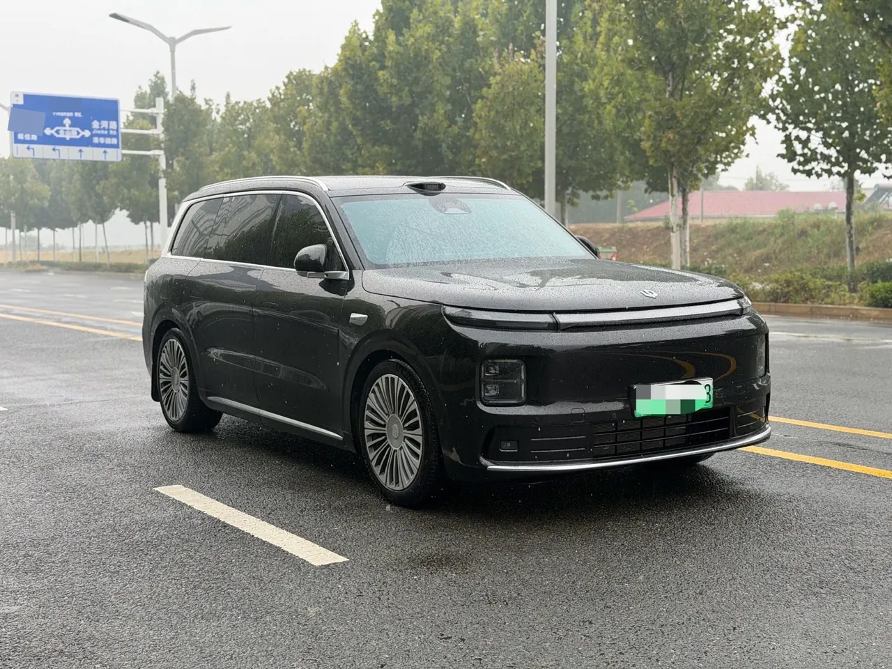 Leapmotor 2026 D 19 500 Zhizun Edition 6-seat Automatic Gear 3