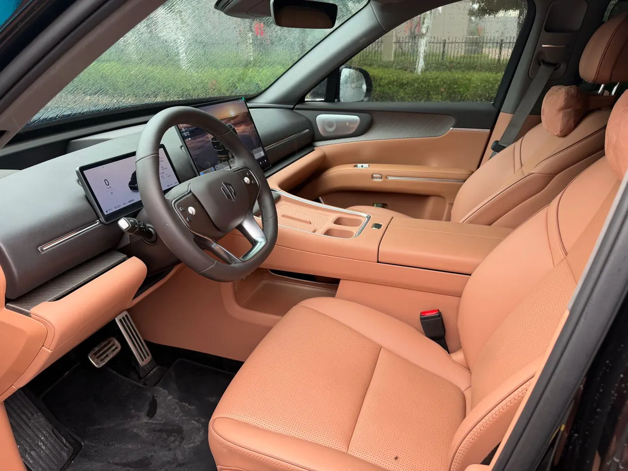Leapmotor 2026 D 19 500 Zhizun Edition 6-seat Automatic Gear 4