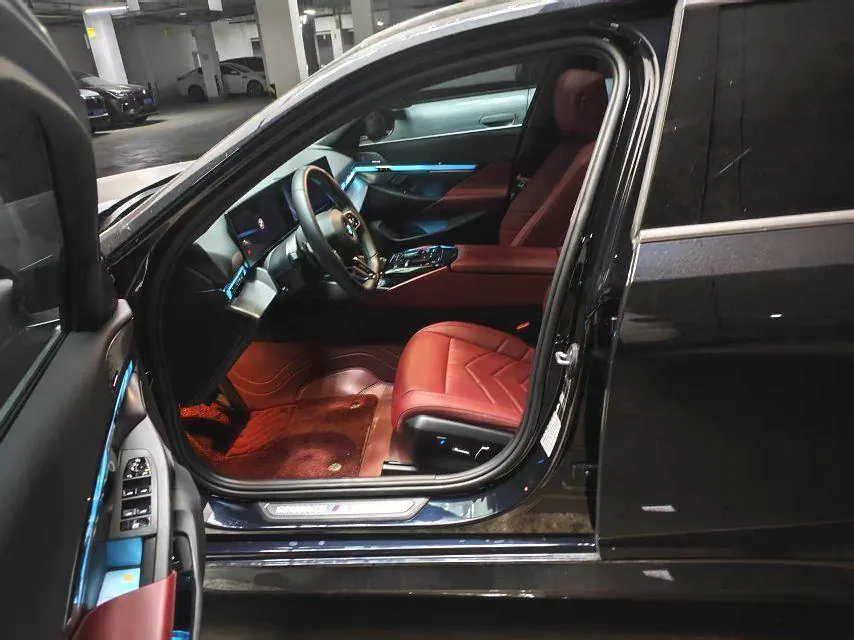 BMW 5 Series 2025 530Li 48V 2.0T Leading M Sports Suit Automatic Gear 3