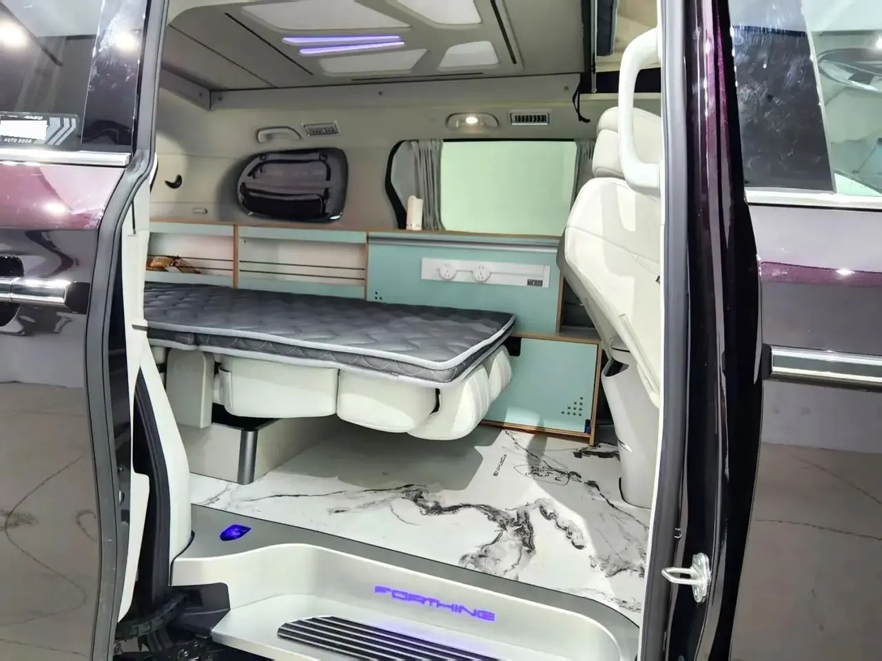 The popular 2026 xinghai V9 1.5TD 200km enjoy version of the four-seat roof camper automatic gear 10