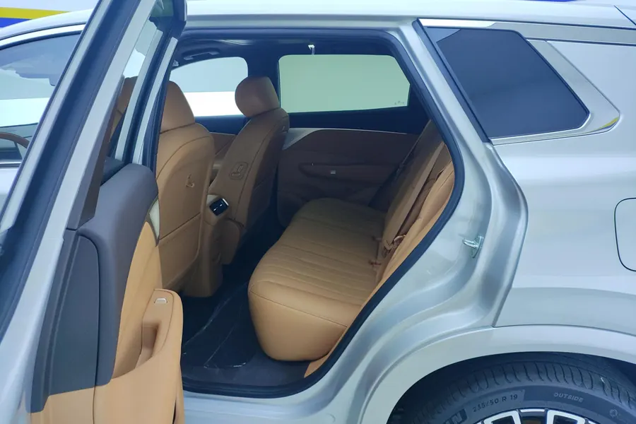 Aeolus 2025 L8 1.5T 185KM Dream Edition Automatic Gear 6