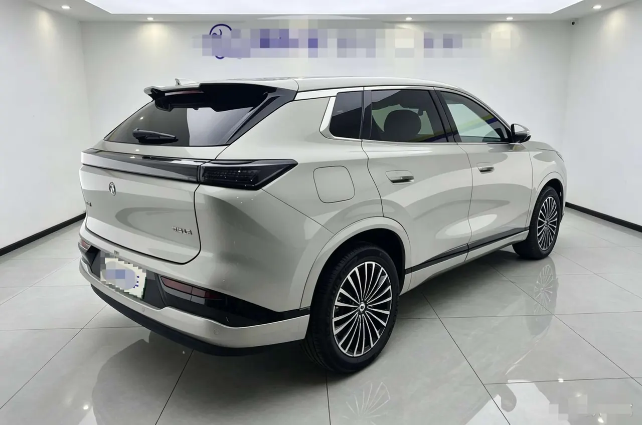 Aeolus 2025 L8 1.5T 185KM Dream Edition Automatic Gear 7