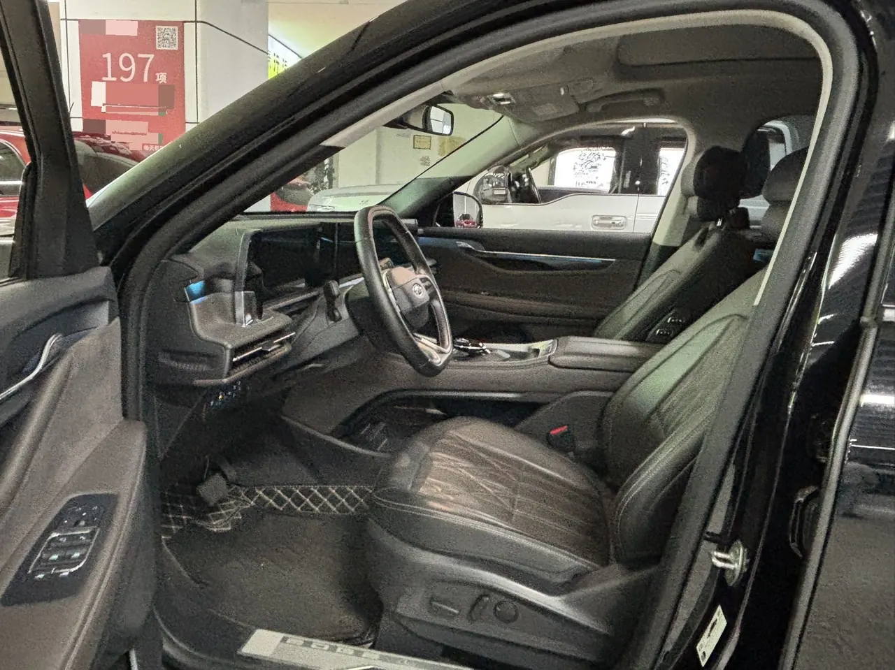 Ford 2025 Ruijie L 2.0T EcoBoost four-wheel drive 7-seat extreme automatic gear 4