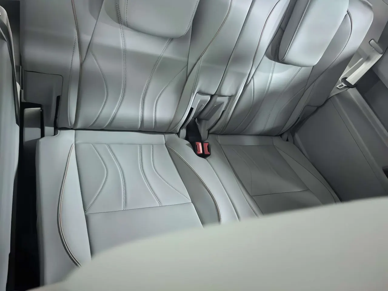 Volkswagen 2025 Touang Pro 2.0TSI 450TSI Four-wheel Drive Vertical and Horizontal Automatic Gear 8