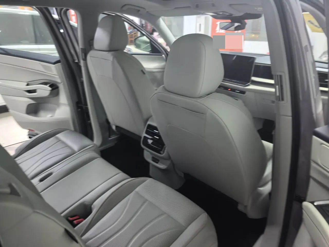 Volkswagen 2025 Touang Pro 2.0TSI 450TSI Four-wheel Drive Vertical and Horizontal Automatic Gear 9