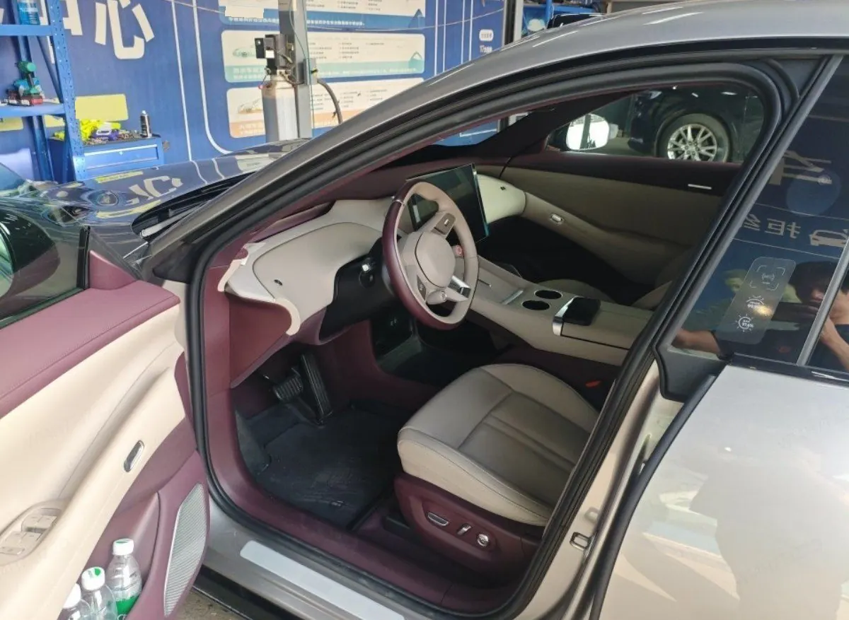 MI 2025 YU7 Long Endurance Rear Drive Automatic Gear 6